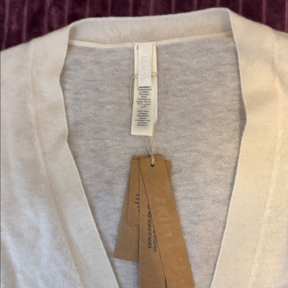 SKIMS Cream Button Down Cardigan - Picture 4 of 5